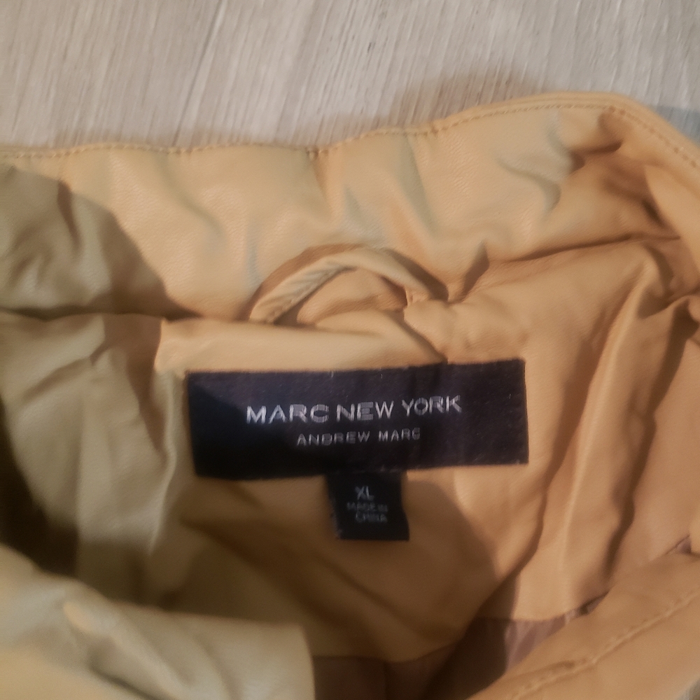 Jacket - Picture 2 of 2